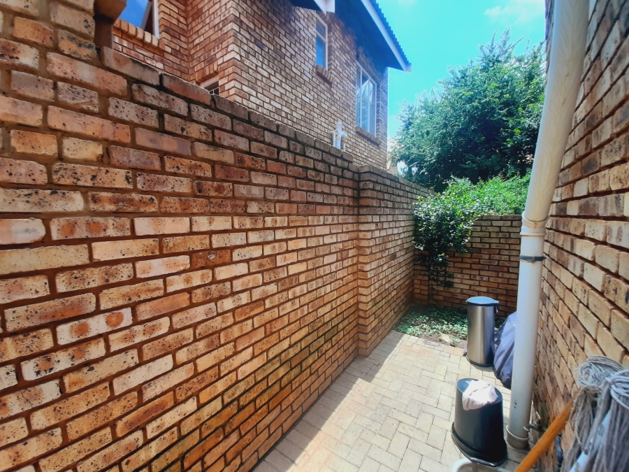 3 Bedroom Property for Sale in Potchefstroom Rural North West